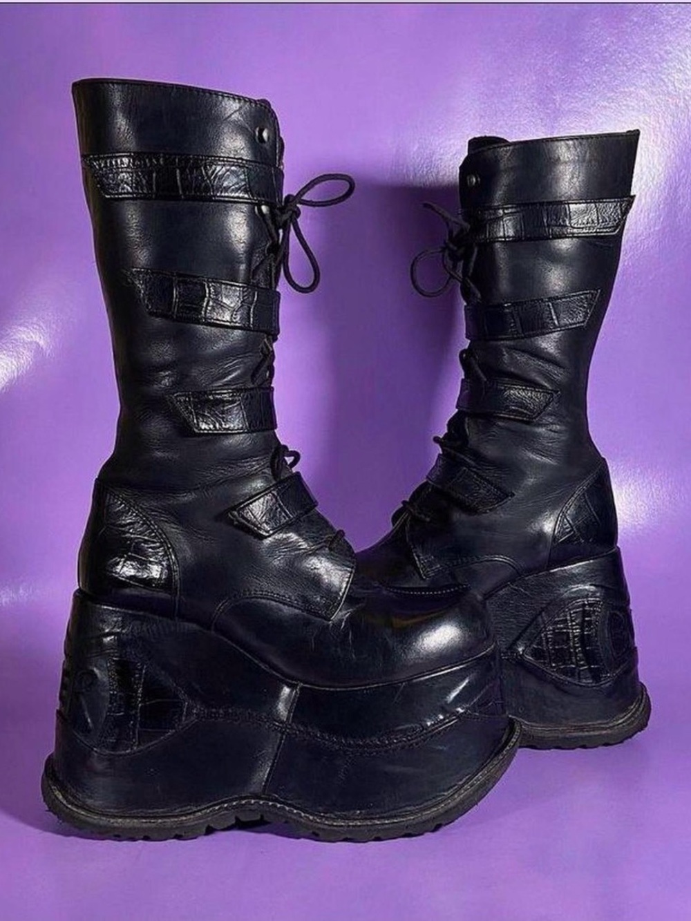 🖤SUPER RARE BUNKER platform boots🖤